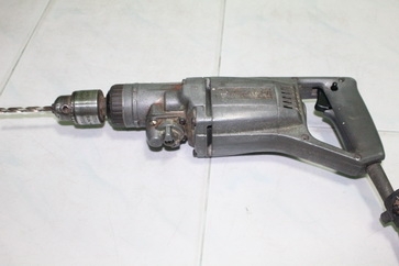 สว่านเจาะกระแทก 4 หุน ยี่ห้อ hitachi ผลิต ญี่ปุ่น พร้อมใช้ครับ