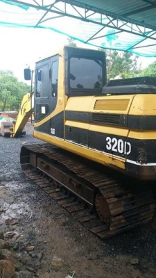 ขายรถแบ็คโคCAT 320V2ไฟฟ้าครบ เอกสารเล่มทะเบียนช่วงล่างดีสภาพพร้อมทำงาน