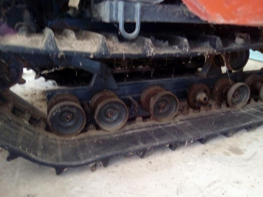 ขายรถเกี่ยวข้าว คูโบต้าDC95ทำงานสองพันชม.ช่วงล่างดีเครื่อง เอกสารเล่มทะเบียนครบ