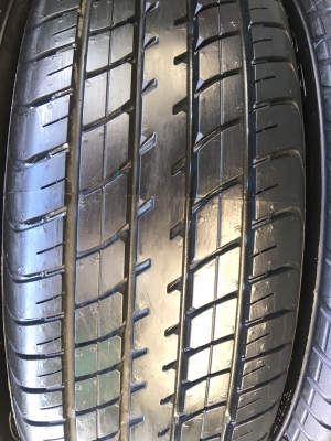 ยางป้ายแดง Dunlop 185-60-15 ปี 17