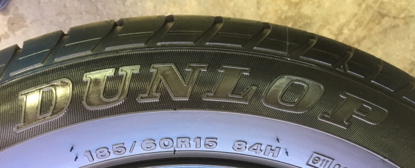 ยางป้ายแดง Dunlop 185-60-15 ปี 17 ยางป้ายแดง Dunlop 185-60-15 ปี 17
