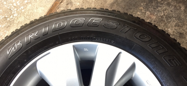 ล้อแม็ก Toyota Revo ขอบ17 พร้อมยาง Bridgestone 265-65-17 ปลายปี 16