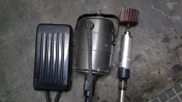 บอสไฟฟ้า สายอ่อนแกนจับ 3 มิล