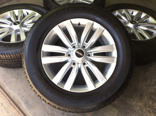 แม็กป้ายแดง ISUZU MU-X ขอบ18 พร้อมยางป้ายแดง 255-60-18 ปี 17