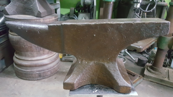 ขายทั่งตีเหล็ก50โลเก่านอก