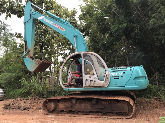 ขายด่วน KOBELCO SK 200 MART-5 สภาพพร้อมใช้งาน โซ่หนา ช่วงล่างสวย ไฟฟ้าอยู่ครับ หน้าจอไม่มี แอร์เย็น เอกสารเล่มทะเบียน สนใจโทรสอบถาม 093-0764943  088-3223272 k ตั้ม