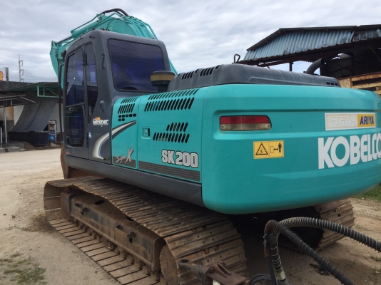 ขายรถแบ็คโฮ KOBELCO. YN12 SK 200 รุ่น 8