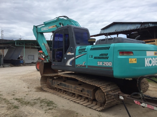 ขายรถแบ็คโฮ KOBELCO. YN12 SK 200 รุ่น 8