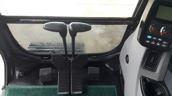 ขายด่วน!! Kobelco sk200-8  SUPER X ไมล์ ชม. 5,000 สภาพสวยมากค่ะ