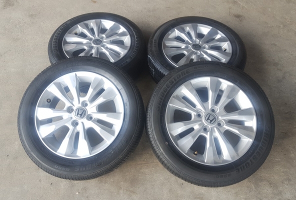 ขายล้อHONDA CITY 15 ยาง175/65/15 ปี 15  4 ล้อ