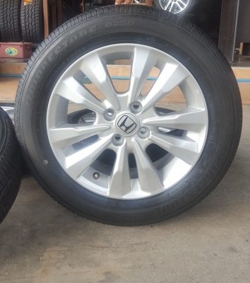 ขายล้อHONDA CITY 15 ยาง175/65/15 ปี 15  4 ล้อ