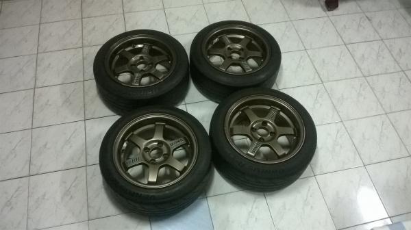 ขายแม็กTE37ขอบ15กว้าง8 et28 ติดยางhankook 195 50 15ปี13