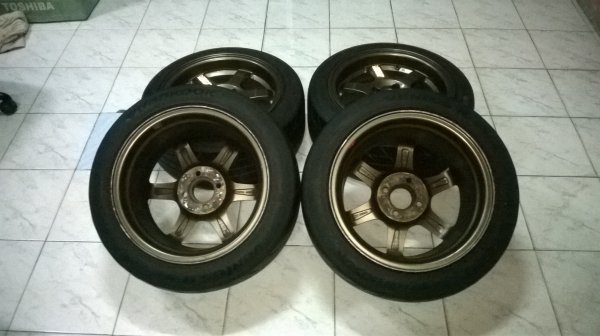 ขายแม็กTE37ขอบ15กว้าง8 et28 ติดยางhankook 195 50 15ปี13