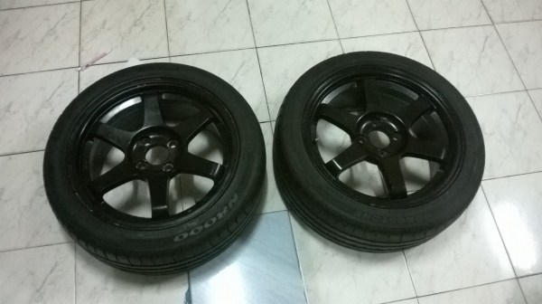 ขายแม็กTE37ขอบ16กว้าง7 et40 4รู100 จำนวน1คู่ติดยางดอกหนา roadstone 205 45 16ปี14