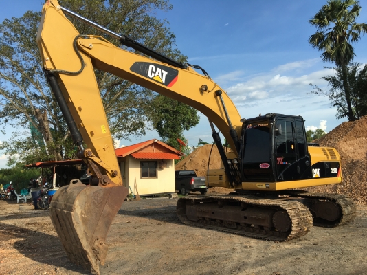CAT 320D CAT 320D