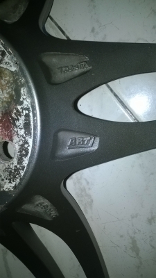 ขายแม็กMr2ขอบ17กว้าง7.5 et40 4รู100 จำนวน1คู่ติดยางดอกหนา forceum 205 45 17ปี14โทร0924462525โส