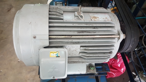 ปั้มลมพูม่า10แรงไฟ380สภาพสวย