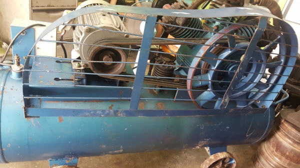 ปั้มลมพูม่า10แรงไฟ380สภาพสวย