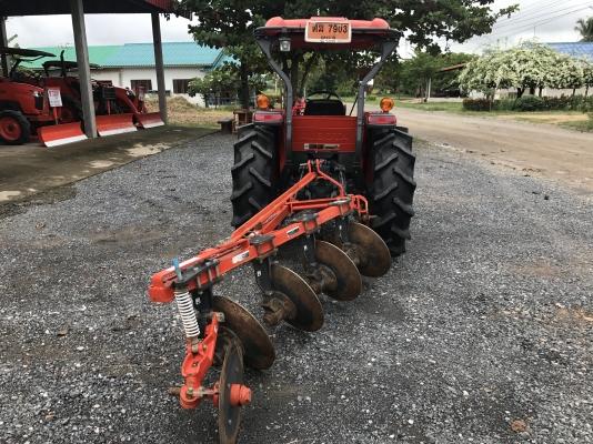 ขายรถไถคูโบต้า L5018 ใช้งาน 200 ชั่วโมง ปี 59 เล่มพร้อม อุปกรณ์ใบดันหน้าและผานไถลุกเบิก ราคา 568,000 บาท รถสวย ทุกระบบสมบูรณ์ สนใจโทร 081-9136451 ขอดูรูปเพิ่มเติมได้ทาง line:bow6451 ค่ะ  ราคาพร้อมจัดส่งฟรีค่ะ