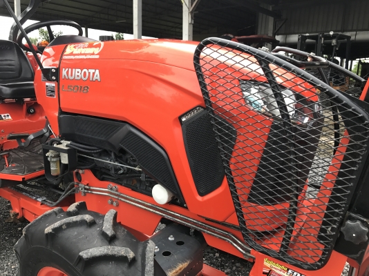 ขายรถไถคูโบต้า L5018 ใช้งาน 200 ชั่วโมง ปี 59 เล่มพร้อม อุปกรณ์ใบดันหน้าและผานไถลุกเบิก ราคา 568,000 บาท รถสวย ทุกระบบสมบูรณ์ สนใจโทร 081-9136451 ขอดูรูปเพิ่มเติมได้ทาง line:bow6451 ค่ะ  ราคาพร้อมจัดส่งฟรีค่ะ