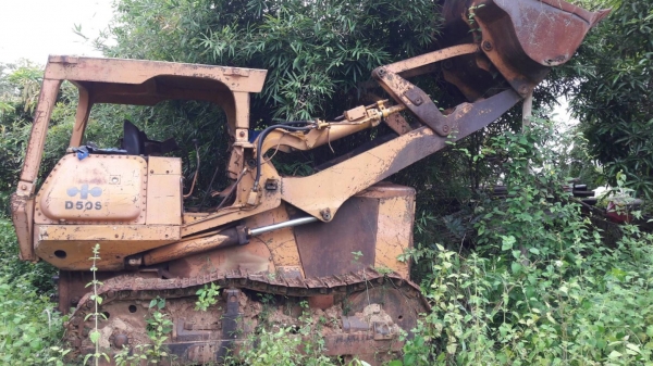 ขาย แทรคเตอร์ KOMATSU D50S-16 เครื่องดี เกียร์ดี ช่วงล่างเต็ม รถใช้งานอยู่ เอกสารใบซื้อขาย ราคาต่อรองได้ครับ