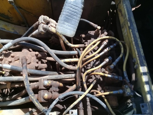 Komutsu Pc200-6  ระบบไฟครบพร้อมใช้เอกสารซื้อขาย