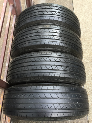 ยาง Yokohama 205 70 15 ปลายปี16 ดอกเต็ม ไม่มีปะ ใช้ยาว ราคาไม่แพง