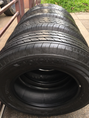 ยาง Yokohama 205 70 15 ปลายปี16 ดอกเต็ม ไม่มีปะ ใช้ยาว ราคาไม่แพง