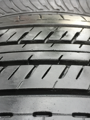 ยาง Bridgestone 205 70 15 ปลายปี16 ดอกเต็ม ไม่มีปะ ใช้ยาว ราคาไม่แพง