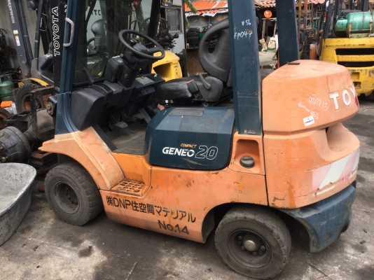 ขาย โตโยต้า รุ่น 7 เบนซิล 2 ตัน เสา 3 เมตร