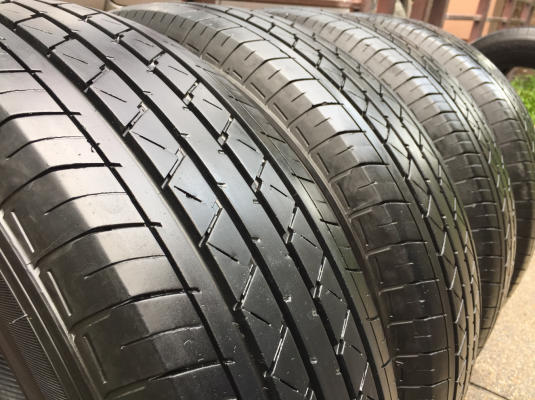 ยาง Yokohama 205 70 15 ปี16 ดอกเต็ม ไม่มีปะ ใช้ยาว ราคาไม่แพง ยาง Yokohama 205 70 15 ปี16 ดอกเต็ม ไม่มีปะ ใช้ยาว ราคาไม่แพง