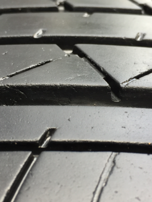 ยาง Yokohama 205 70 15 ปี16 ดอกเต็ม ไม่มีปะ ใช้ยาว ราคาไม่แพง ยาง Yokohama 205 70 15 ปี16 ดอกเต็ม ไม่มีปะ ใช้ยาว ราคาไม่แพง