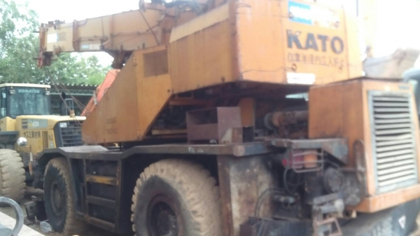 กาโตะ KATO MR 25 ตัน เก่านอก ราคา 3,000,000 บาท รถกทม.