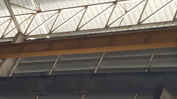 ขายเหล็กบีมขนาด175&times;350หรือ7&times;14นิ้วยาว6เมตร16เส้นเส้นบนยังไม่ได้ใช้งานราคากิโลละ19บาท