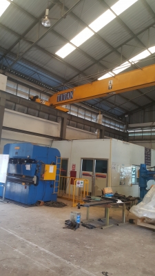 ขายเสาเฮชบีม300&times;300ยาว5เมตรมี13ต้นรันเวย์ตัวเครนไม่มีโลละ18บาท