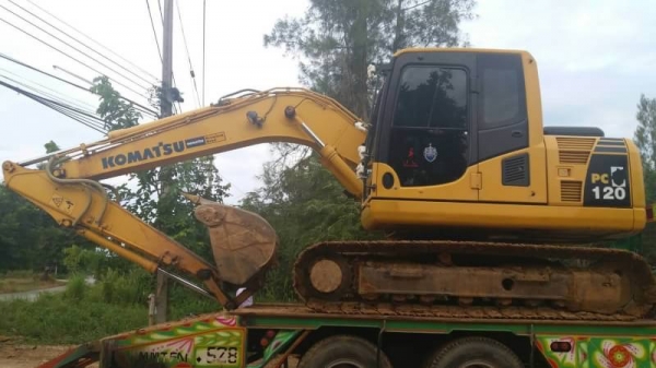 ขาย 1,250,000 บาท KOMATSU PC120-8 ทำงาน 8,000 ชม. เครื่องดี ปั้มแรง โช่หนา เอวแน่น ไฟฟ้าครบ แอร์เย็น เอกสารแจ้งจำหน่าย   รถอยู่ จ.ราชบุรี โทร&amp;ไอดีไลน์ 0610710295