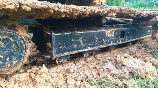 ขาย 780,000 บาท KOMATSU PC78US-8 ทำงาน 4,000 ชม. เครื่องดี ปั้มแรง โช่หนา เอวแน่น ไฟฟ้าครบ แอร์เย็น เอกสารแจ้งจำหน่าย รถอยู่ จ.ราชบุรี โทร&ไอดีไลน์ 0610710295 ขาย 780,000 บาท KOMATSU PC78US-8 ทำงาน 4,000 ชม. เครื่องดี ปั้มแรง โช่หนา เอวแน่น ไฟฟ้าครบ แอร์เย็น เอกสารแจ้งจำหน่าย รถอยู่ จ.ราชบุรี โทร&ไอดีไลน์ 0610710295