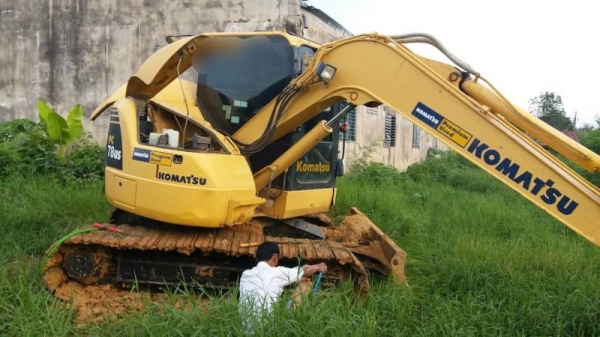 ขาย 780,000 บาท KOMATSU PC78US-8 ทำงาน 4,000 ชม. เครื่องดี ปั้มแรง โช่หนา เอวแน่น ไฟฟ้าครบ แอร์เย็น เอกสารแจ้งจำหน่าย รถอยู่ จ.ราชบุรี โทร&ไอดีไลน์ 0610710295 ขาย 780,000 บาท KOMATSU PC78US-8 ทำงาน 4,000 ชม. เครื่องดี ปั้มแรง โช่หนา เอวแน่น ไฟฟ้าครบ แอร์เย็น เอกสารแจ้งจำหน่าย รถอยู่ จ.ราชบุรี โทร&ไอดีไลน์ 0610710295