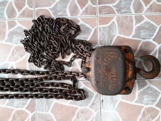 ขายรอกโซ่ 1.5 ตัน VITAL