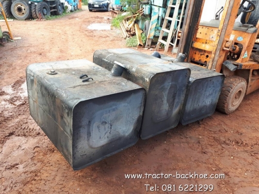 ถังน้ำมัน สำหรับรถบรรทุก เก่าญี่ปุ่น มาอีกเพี๊ยบเลยครับ มีฝาปิด พร้อมสวิทซ์ลูกลอย ครบเซ็ท