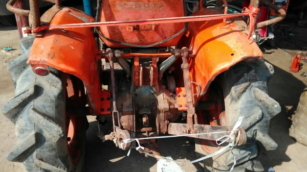 รถไถคูโบต้าต้ารุ่นL2000 รถไถคูโบต้าต้ารุ่นL2000