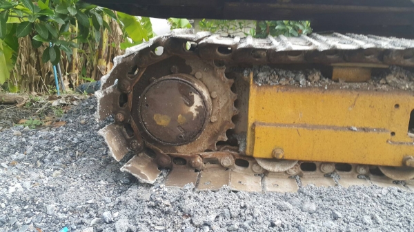 ขายรถแบคโฮ KOMATSU PC30-6 เอกสารอินวอย ราคา 175000