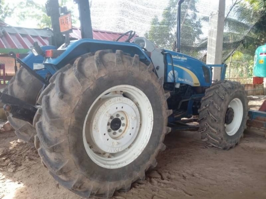 ขายรถไถ NewHolland รุ่น T5060 ( 105 แรง ) รถใช้งาน 2,000 กว่าชั่วโมง