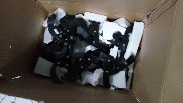 ขายรถพรวน สาดดิน 2 จังหวะของใหม่นำเข้า เหมาะงานเบาๆราคา 12000 บาทครับ