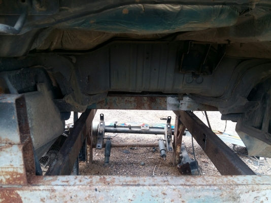 ขายหัวหกล้อ UD ตามสภาพไม่ผุ มียุบประตู กระจกหน้าไม่มี