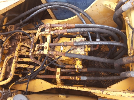 ขาย‼ >>> Kobelco Sk200mark2 765,000 บาท <<< เบอร์ติดต่อ 098-7155789 086-4631102