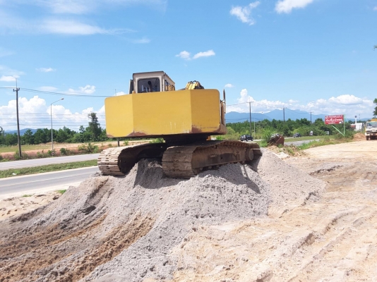 ขาย!! >>> Kato HD700 พร้อมใช้งาน 650,000 บาท <<< เบอร์ติดต่อ 098-7155789 086-4631102