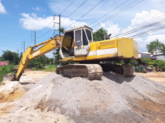 ขาย!! >>> Kato HD700 พร้อมใช้งาน 650,000 บาท <<< เบอร์ติดต่อ 098-7155789 086-4631102