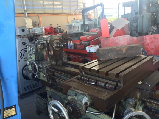 เครืองกลึง japan หัวปรับขึ้นลงได้ไส่หัวจับได้ กลึงเกียวได้ ปาดหน้าได้ เซาลองได้   ( ได้ทุกอย่าง )