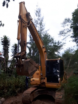 ขาย 1,250,000 KOMATSU pc 120-8 ทำงาน 8,000 ชม. เครื่องดี ปั้มแรง โช่หนา เอวแน่น ไฟฟ้าครบ แอร์เย็น เอกสารแจ้งจำหน่าย  รถอยู่ จ.ราชบุรี  090-772-3710 090-772-3708